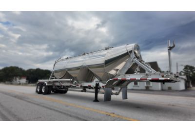 What Makes a Pneumatic Tanker Food Grade?